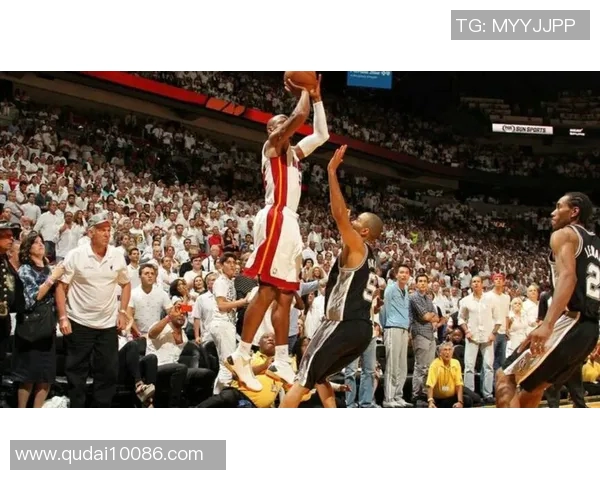 3月热火与马刺激战帕克精彩抢断雷阿伦助球队反击 3月热火与马刺激战帕克精彩抢断雷阿伦助球队反击